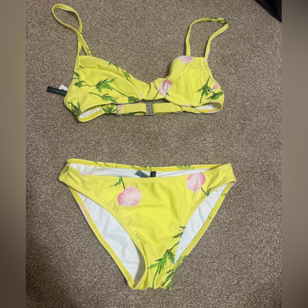 Cynthia Rowley Mia Bikini. Brand new yellow bikini size xs